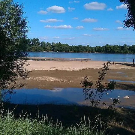 Loire-sejours Bed & Breakfast *